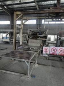 匀质板切割包装一体机